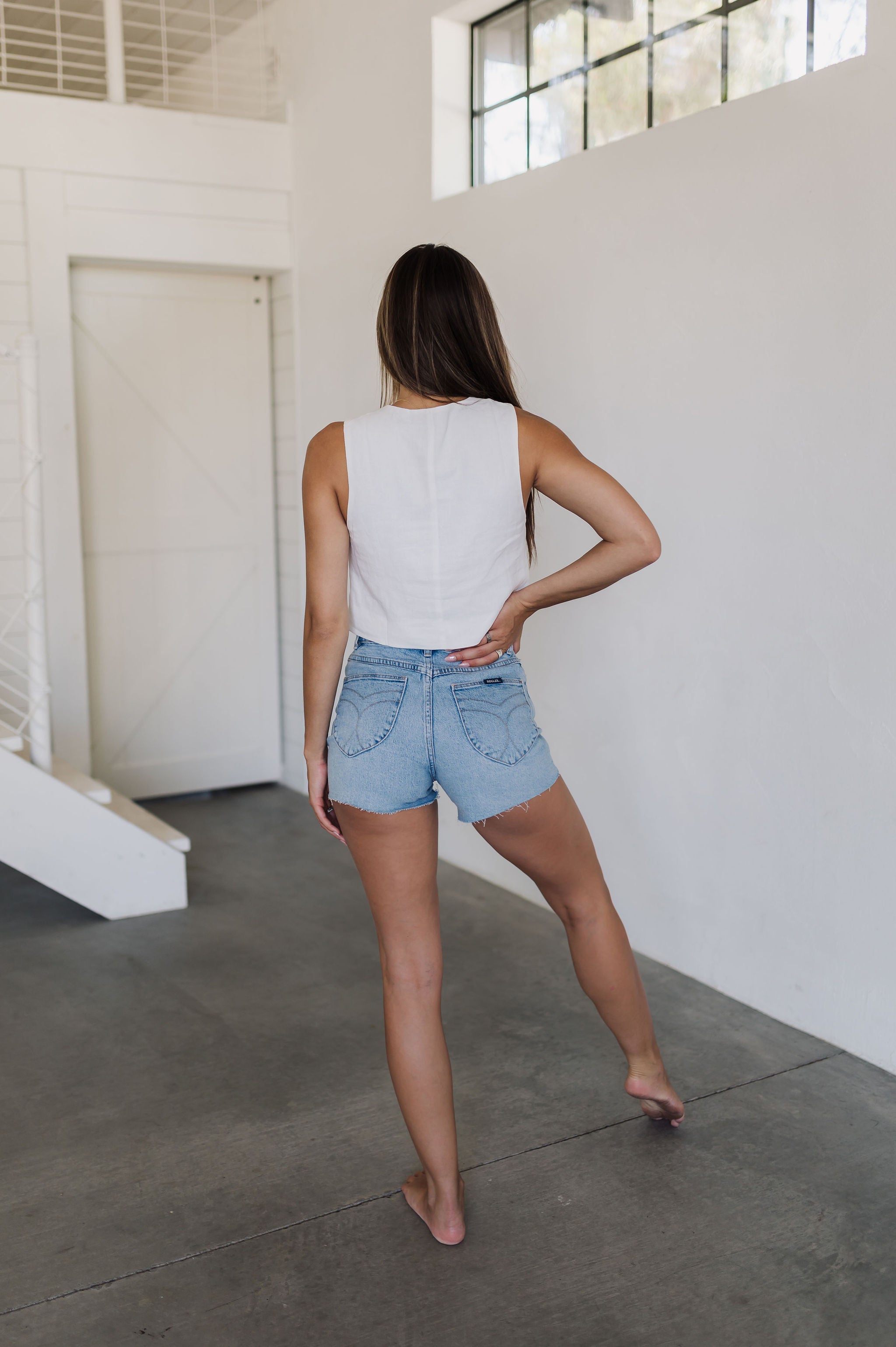 The Vicky Vest | White Linen | Show Me Your Mumu- FINAL SALE – Wild Sol Project The Vicky Vest | White Linen | Show Me Your Mumu- FINAL SALE – Wild Sol Project